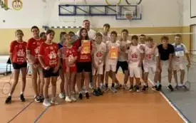 Powiatowe Zawody w Badmintonie