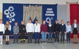 &nbsp; Uroczysty apel z okazji Dnia Edukacji Narodowej &nbsp;&nbsp;