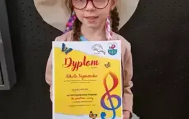 dziewczynkadyplom