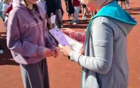 Biegi przełajowe - wręczenie nagr&oacute;d