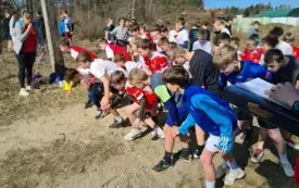 Biegi przełajowe - start uczni&oacute;w