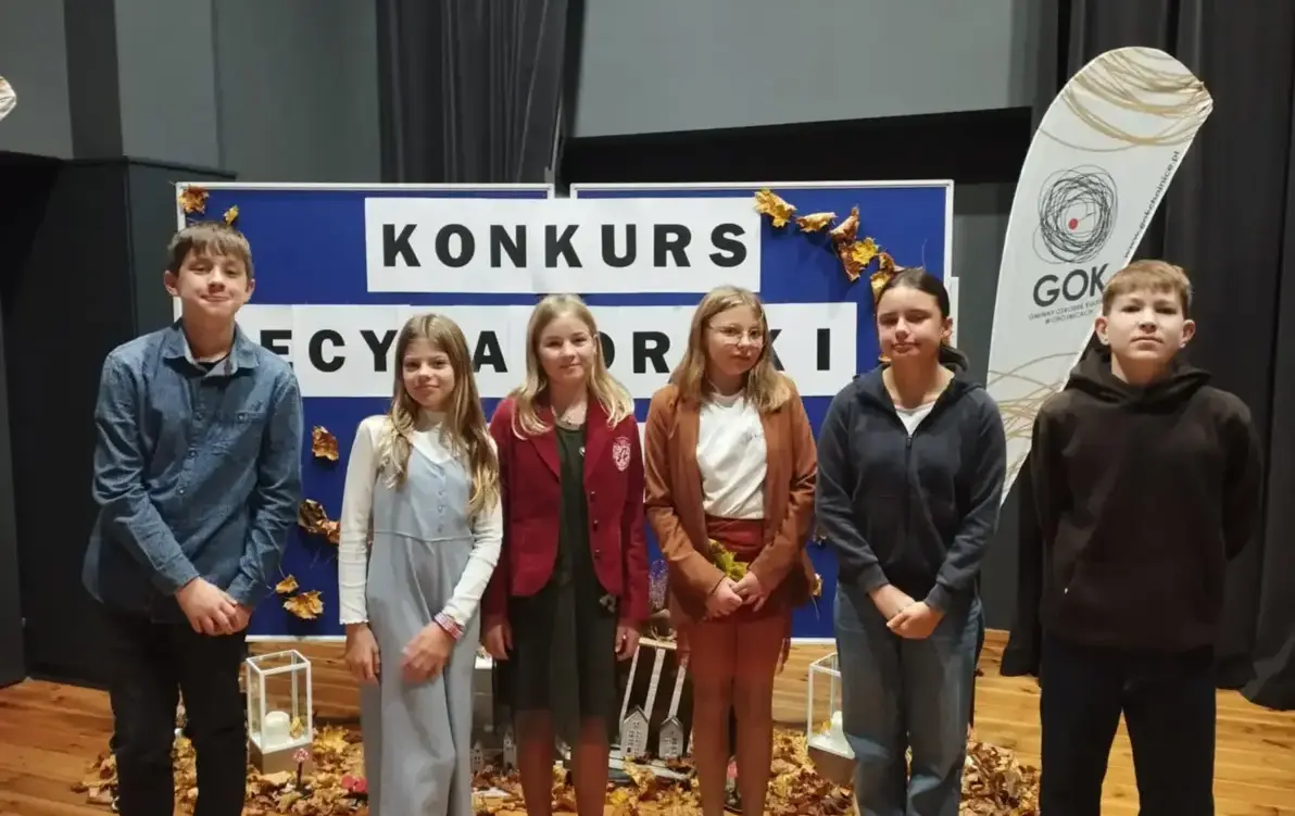 Zdjęcie do Gminny konkurs recytatorski ,,Jesienny Ogr&oacute;d Sł&oacute;w"