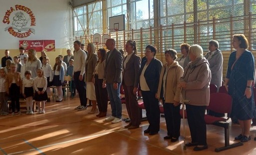   Uroczysty apel z okazji Dnia Edukacji Narodowej  